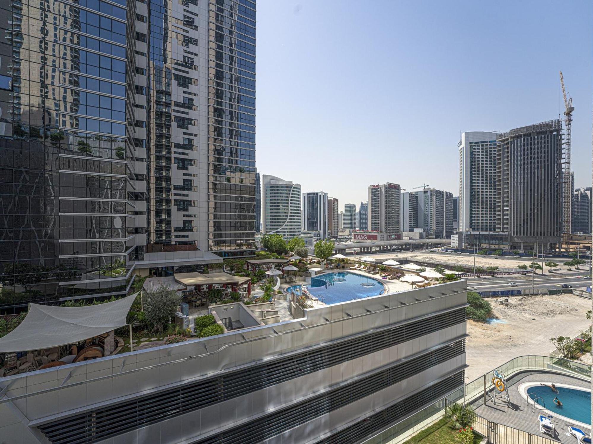 Luxe Apartments Near Dubai Mall Burj Khalifa Pool Gym Parking Exteriör bild