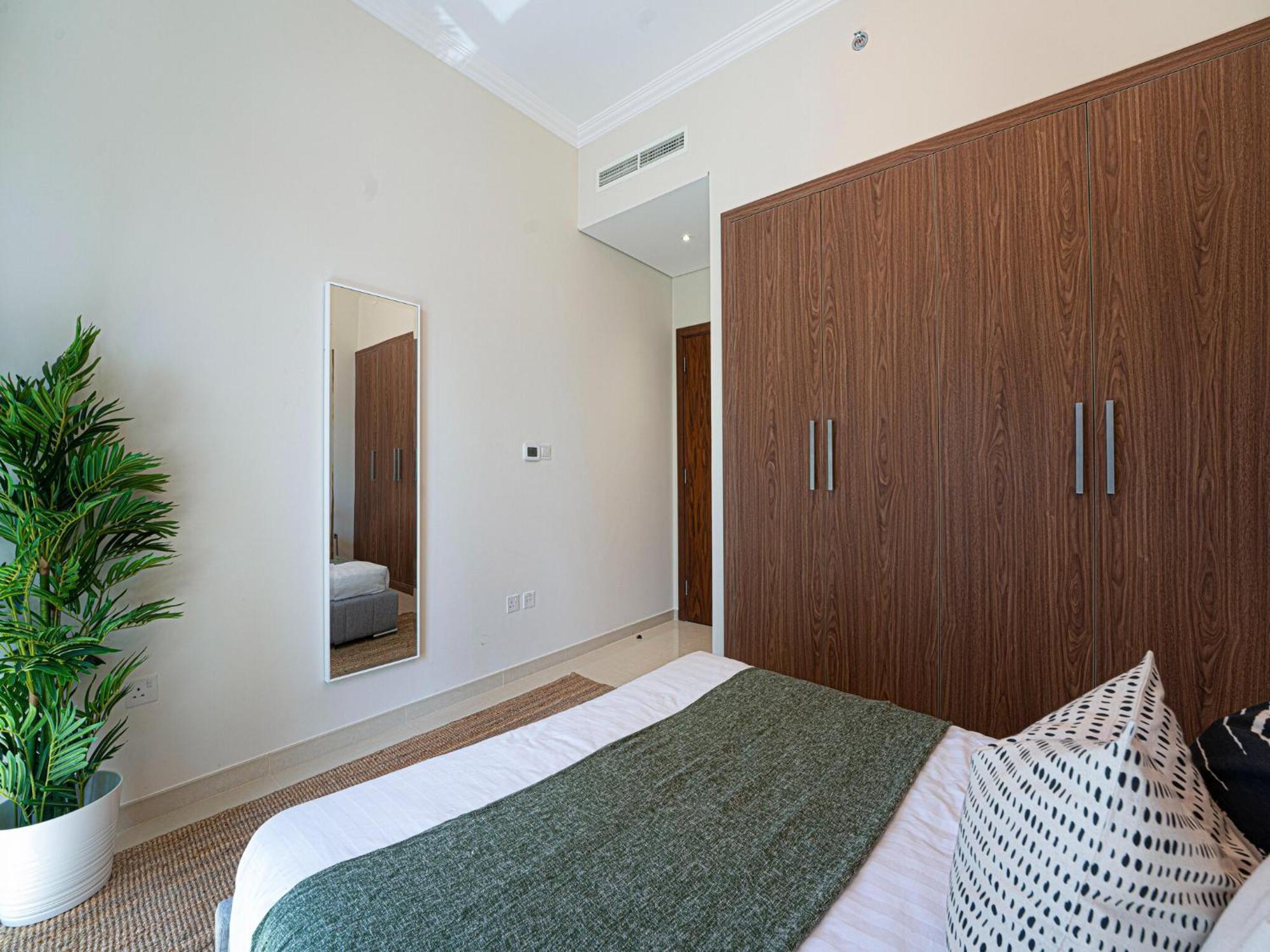 Luxe Apartments Near Dubai Mall Burj Khalifa Pool Gym Parking Exteriör bild